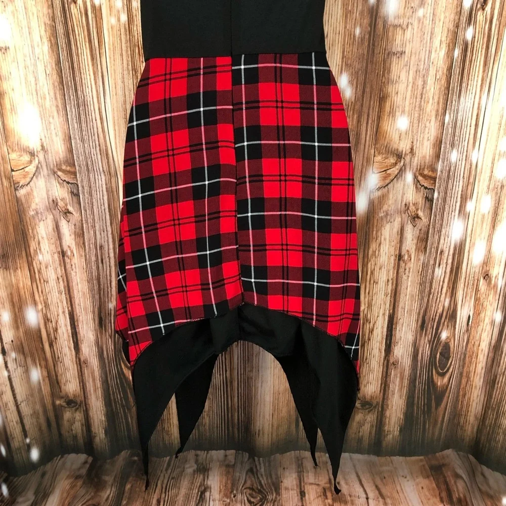 Black and Red Plaid Punk Gothic Sleeveless Tank Dress - Picture 9 of 10